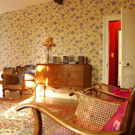 East Or West Wing Of Chateau De La Vallee, Grandcourt, Normandy - Self-contained And Sleeps Up To 10