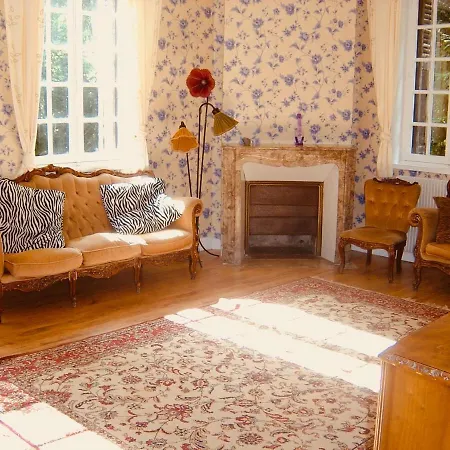 East Or West Wing Of Chateau De La Vallee, Grandcourt, Normandy - Self-contained And Sleeps Up To 10 Villa
