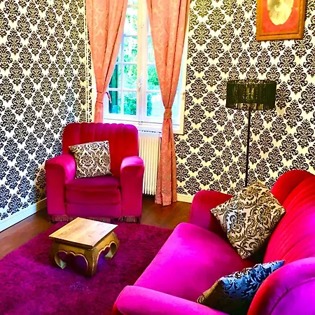 East Or West Wing Of Chateau De La Vallee, Grandcourt, Normandy - Self-contained And Sleeps Up To 10 *