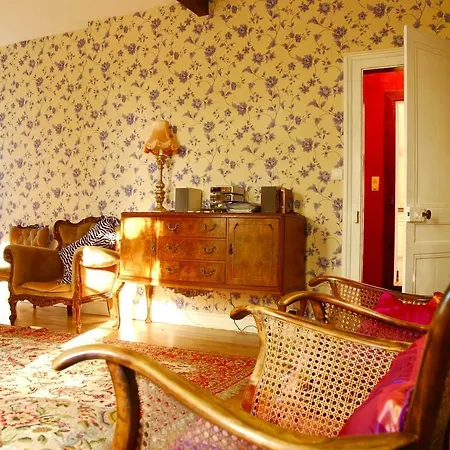 Chateau De La Vallee - East Or West Wing *