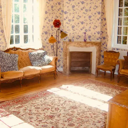 Vila East Wing Of Chateau De La Vallee, Grandcourt, Normandy - Self-Contained And Sleeps Up To 10 Grandcourt (Seine-Maritime)
