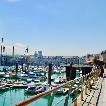 וילה Chateau De La Vallee - East Or West Wing Grandcourt (Seine-Maritime)