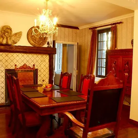 Vila East Wing Of Chateau De La Vallee, Grandcourt, Normandy - Self-Contained And Sleeps Up To 10