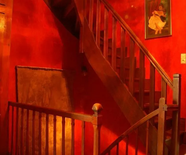 Chateau De La Vallee - East Or West Wing Villa *