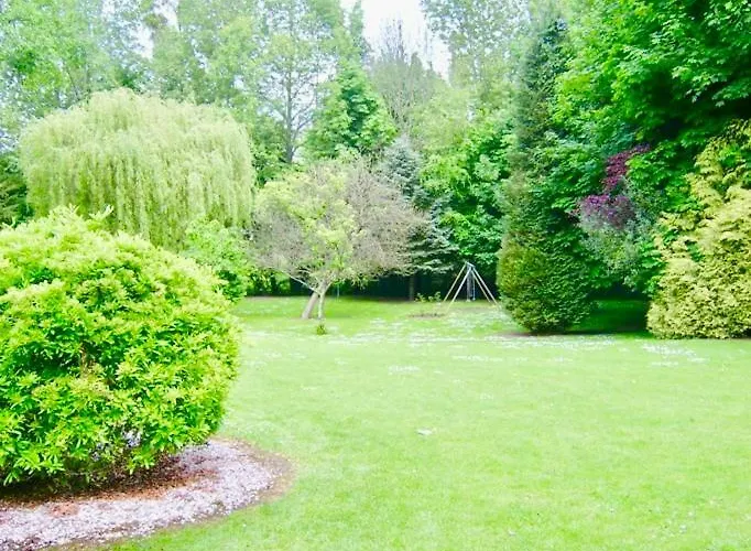 Chateau De La Vallee - East Or West Wing Villa Grandcourt (Seine-Maritime)