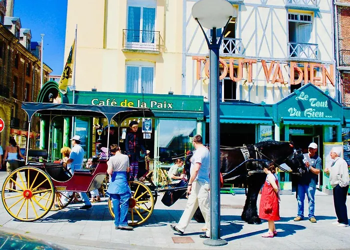 Chateau De La Vallee - East Or West Wing *