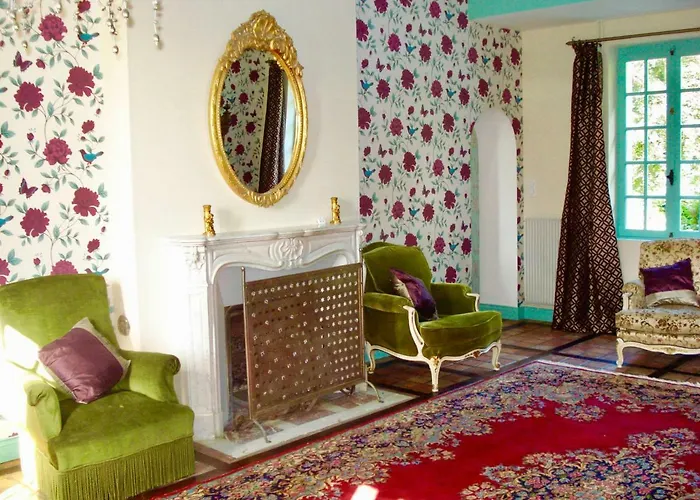 Chateau De La Vallee - East Or West Wing Villa