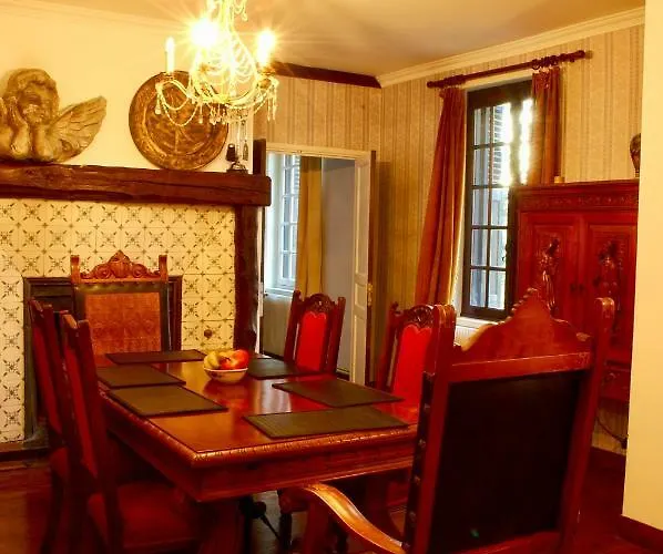 Villa Chateau De La Vallee - East Or West Wing